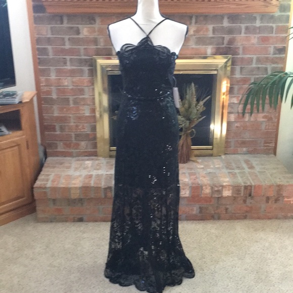 VENUS Dresses & Skirts - New Venus dress